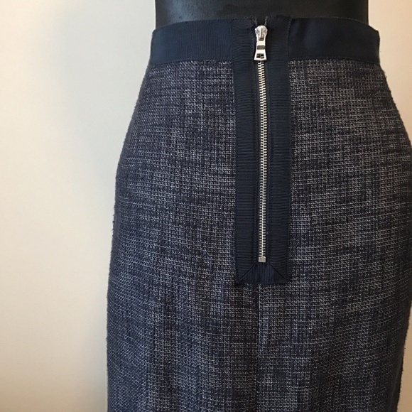 Elie Tahari Navy‎ Blue Tweed Slim Pencil Skirt 6 - Picture 3 of 4